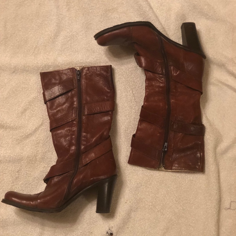 Kenneth Cole Brown Leather Boots with Chunky Heel